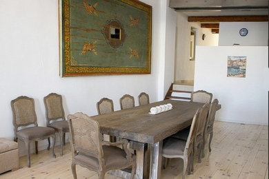 Cette photo montre une salle à manger craftsman.