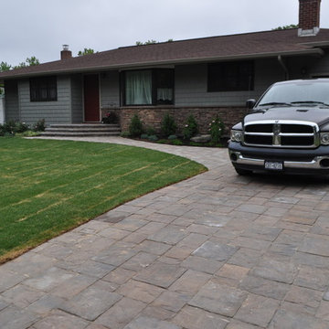 Front steps/ driveway