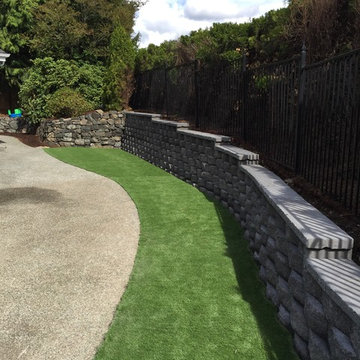 Putting Green w/ Retaining Wall - Issaquah, WA