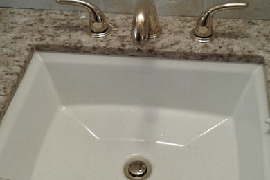 Bathroom - traditional bathroom idea in Houston