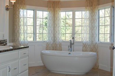 Bathroom - traditional bathroom idea in Cleveland