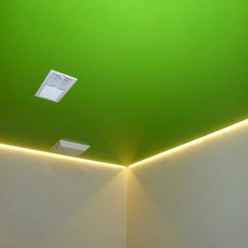 Green high gloss Phoenix Stretch Ceiling with LED perimeter lighting