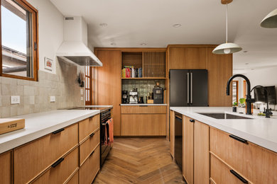Example of a mid-century modern kitchen design in Los Angeles
