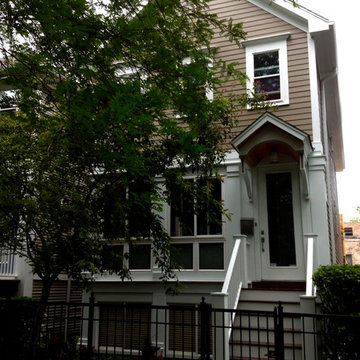 Victorian Style Home - Chicago, IL in James Hardie Siding & Trim