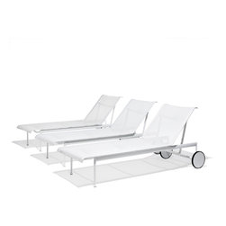 Knoll Outdoor Collection 1966 Schultz - Outdoor Chaise Lounges