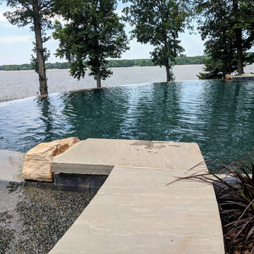 Lakeside Luxury Vanishing Edge Pool