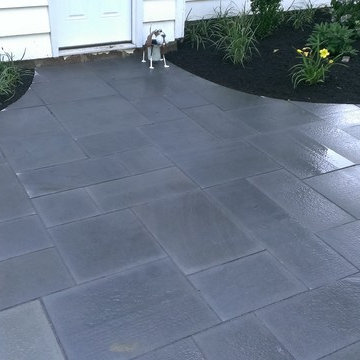 Flagstone Patio & Walkway