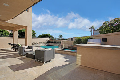 This is an example of a transitional landscaping in Orange County.