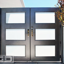 Gate