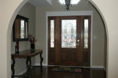 Home design - contemporary home design idea in Milwaukee