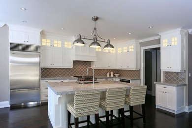 Kitchen - kitchen idea in Toronto