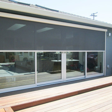 Sun Screens - Solar Powered