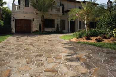 Entryway - mediterranean entryway idea in Orlando