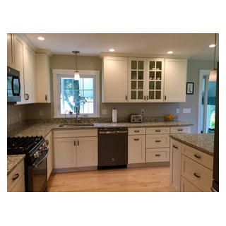 split-level ranch Kitchen update - Transitional - Kitchen - Burlington ...