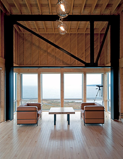 モダン リビングルーム by MacKay-Lyons Sweetapple Architects Limited