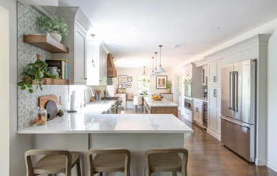 Kitchen of the Week: Light and Airy With a Warm Farmhouse Style