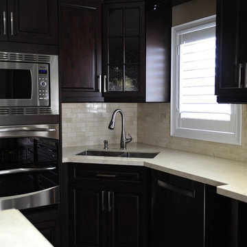 Dark Kitchen