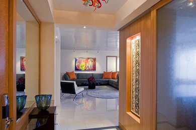 Example of a trendy entryway design in New York