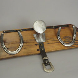 #R15070 Coat Rack Reclaimed Poplar, Saddle Horn, horseshoes, leather. - Products