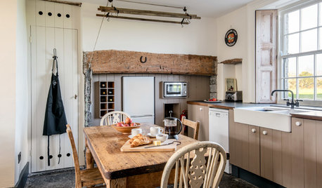 13 Smart Ways to Store Your Microwave