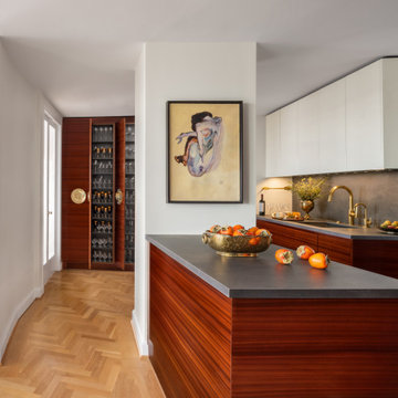 A Sculpted Kitchen in Warm Woods