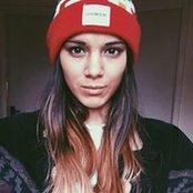 Charlotte Ng's photo