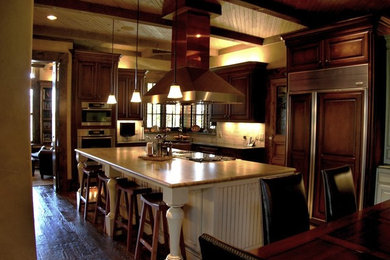 This is an example of a kitchen in Dallas.