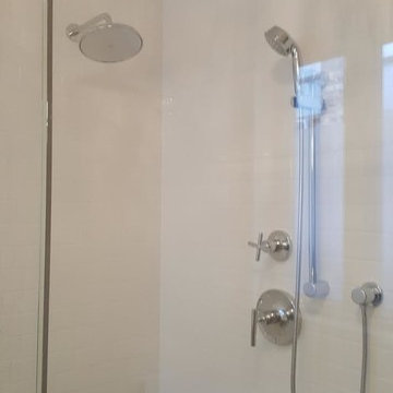 Reynolds Master Bathroom