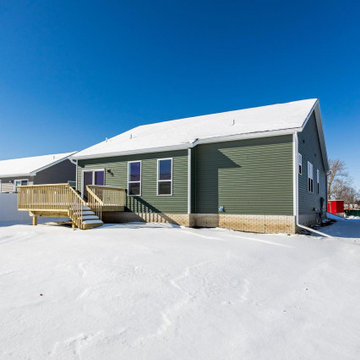 9315 Grand Oaks Dr NW, Cedar Rapids