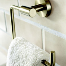Contemporary Bath