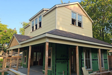 Home design - craftsman home design idea in Dallas
