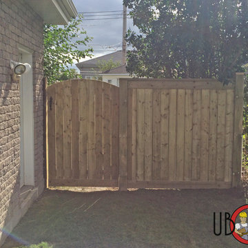 Palisade Style Wood Fence, 6x6 posts, with Horizontal Trim Boards