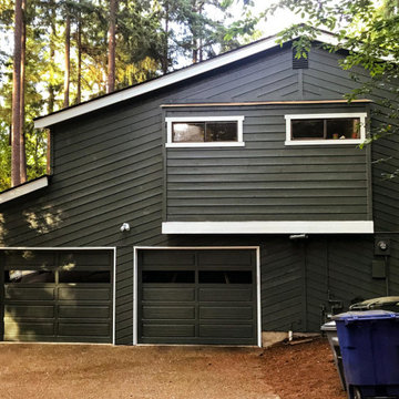 Home exterior painting in Sammamish, WA with local painting company