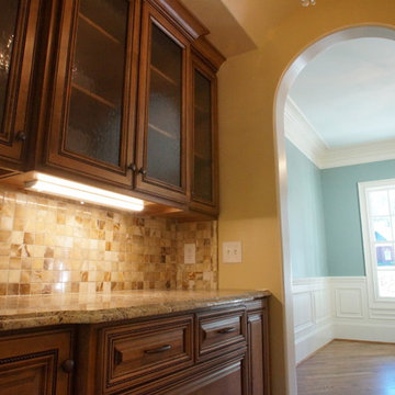 Fantastic Butler's Pantry
