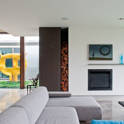 Antique Pieces in modern setting - Lifestyle And Leisure