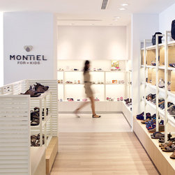 Tienda de calzado. El Albir - Storage and Organisation