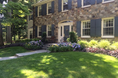 Exterior home idea in New York