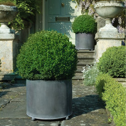 Garden Planters - Outdoor Plant Pots & Planters