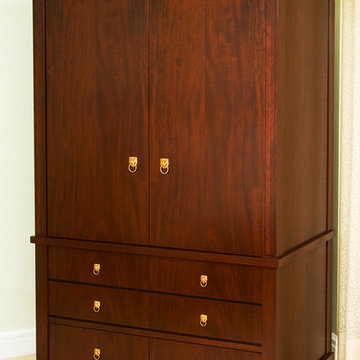 Custom cabinet for a bedroom - mahogany