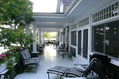 Inspiration for a porch remodel in Toronto