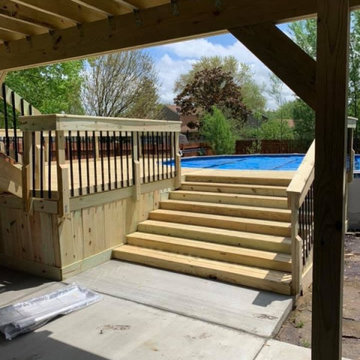 Multi level pool deck
