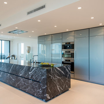 Boozalis Home