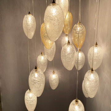 CONTEMPORARY-INTERIOR-DESIGN-LIGHTING, MODERN-BLOWN -GLASS-CHANDELIER