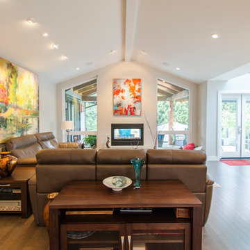 Open Concept Family Room With Vaulted Ceilings