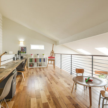 Staging a Midcentury Modern