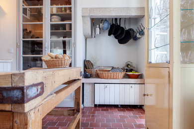 Photo of a contemporary kitchen in London.