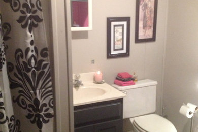 Inspiration for a timeless bathroom remodel in Louisville