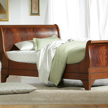 Chambord Sleigh Bed