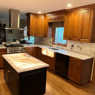 Exciting Kitchen Transformation - Cristallo Iceberg Quartzite