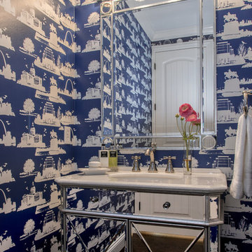 Charming Bathroom Designs: Wallpaper Remains a Classic!